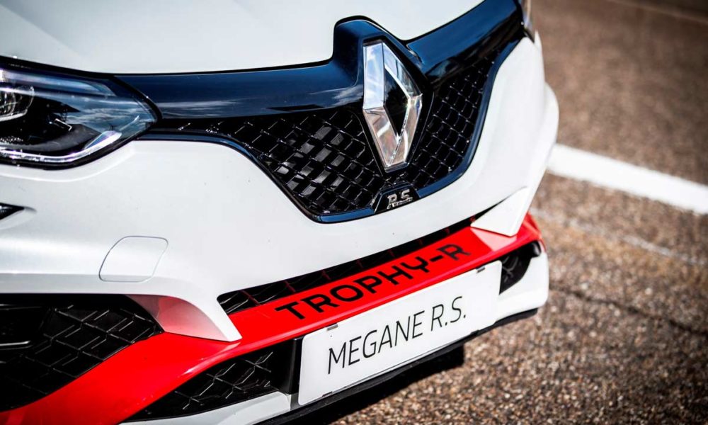 2019 Renault Megane R.S. Trophy R front_2