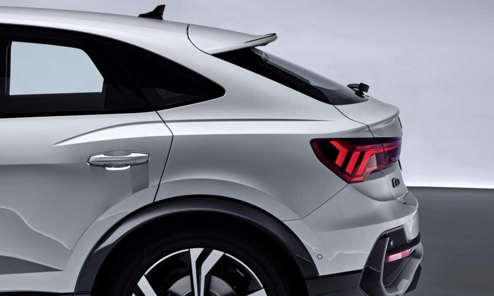 2020-Audi-Q3-Sportback-rear-spoiler