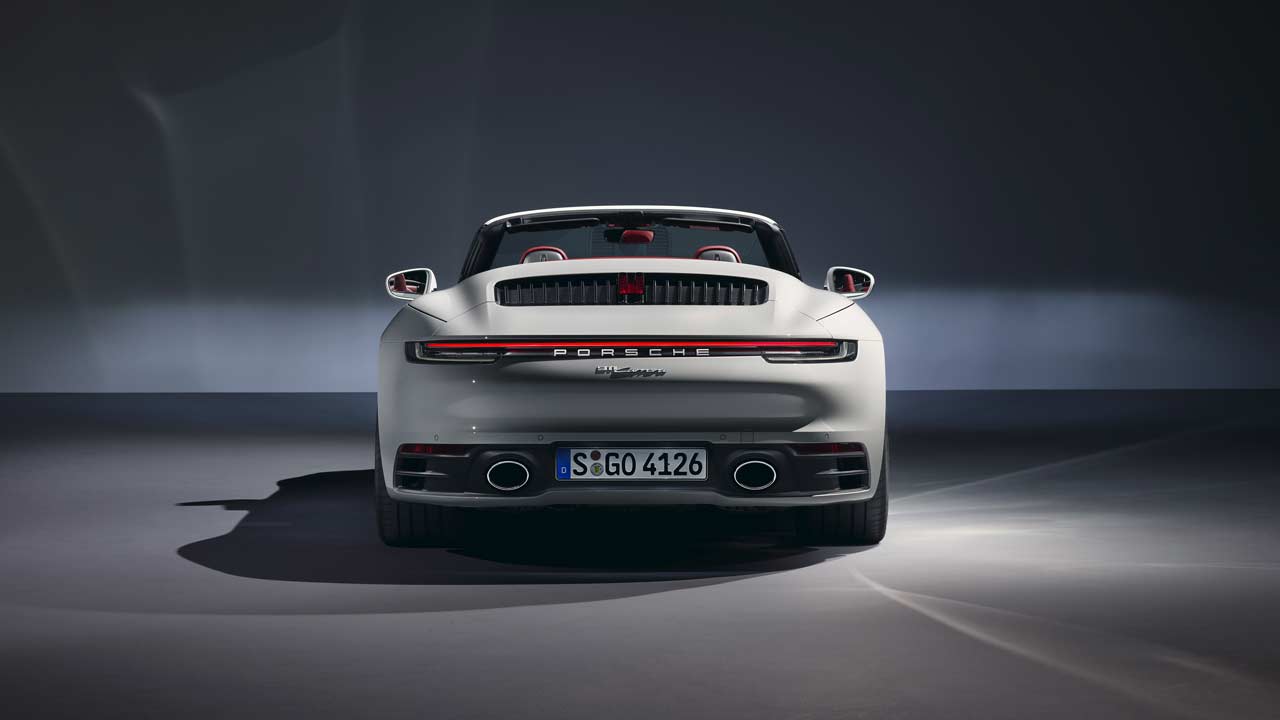 2020-Porsche-911-Carrera-Cabriolet_2