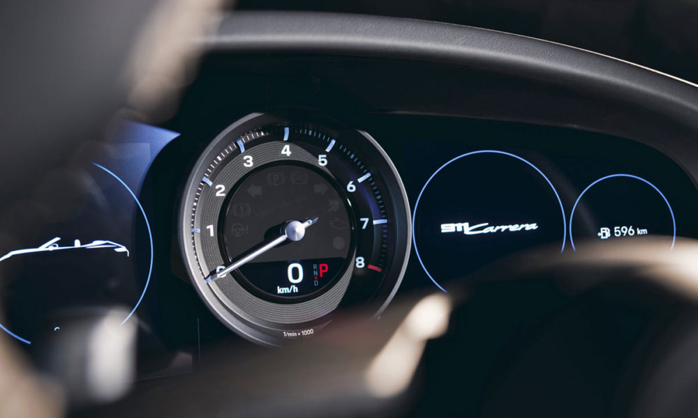 2020-Porsche-911-Carrera-Interior-Instrument-Cluster