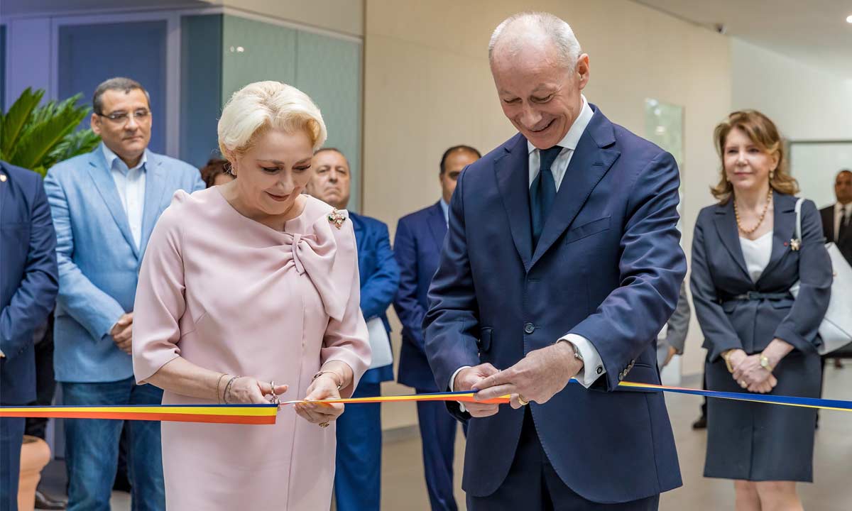 Renault Bucharest Connected Inauguration Viorica VASILICA DANCILA and Thierry BOLLORE
