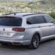 2019-Volkswagen-Passat-GTE_4