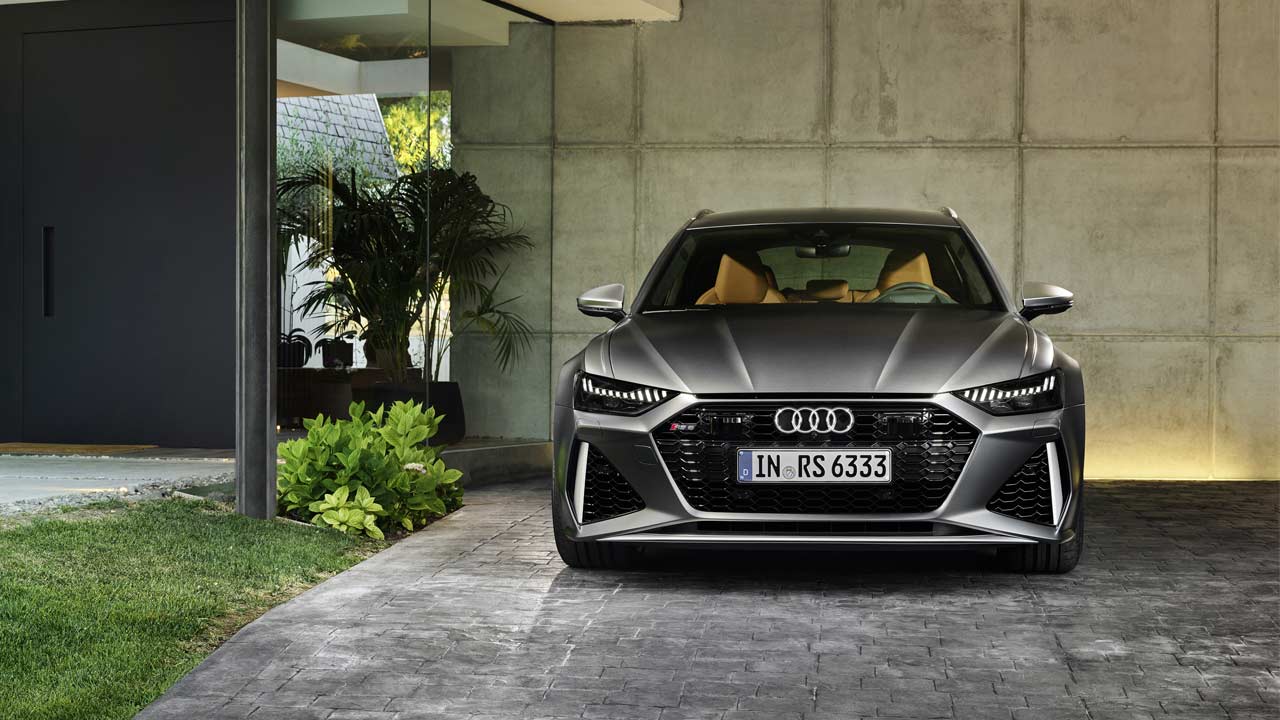 2020-Audi-RS6-Avant_front