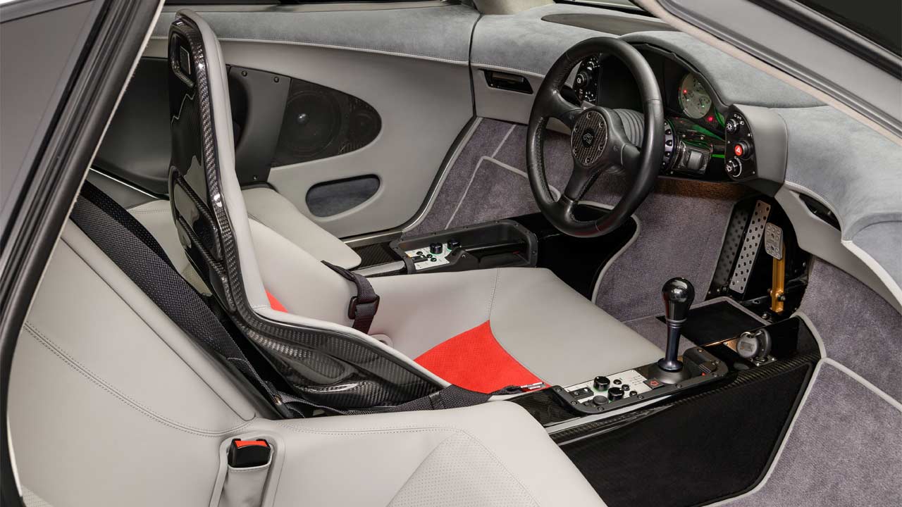 Freshly-restored McLaren F1 #063_interior