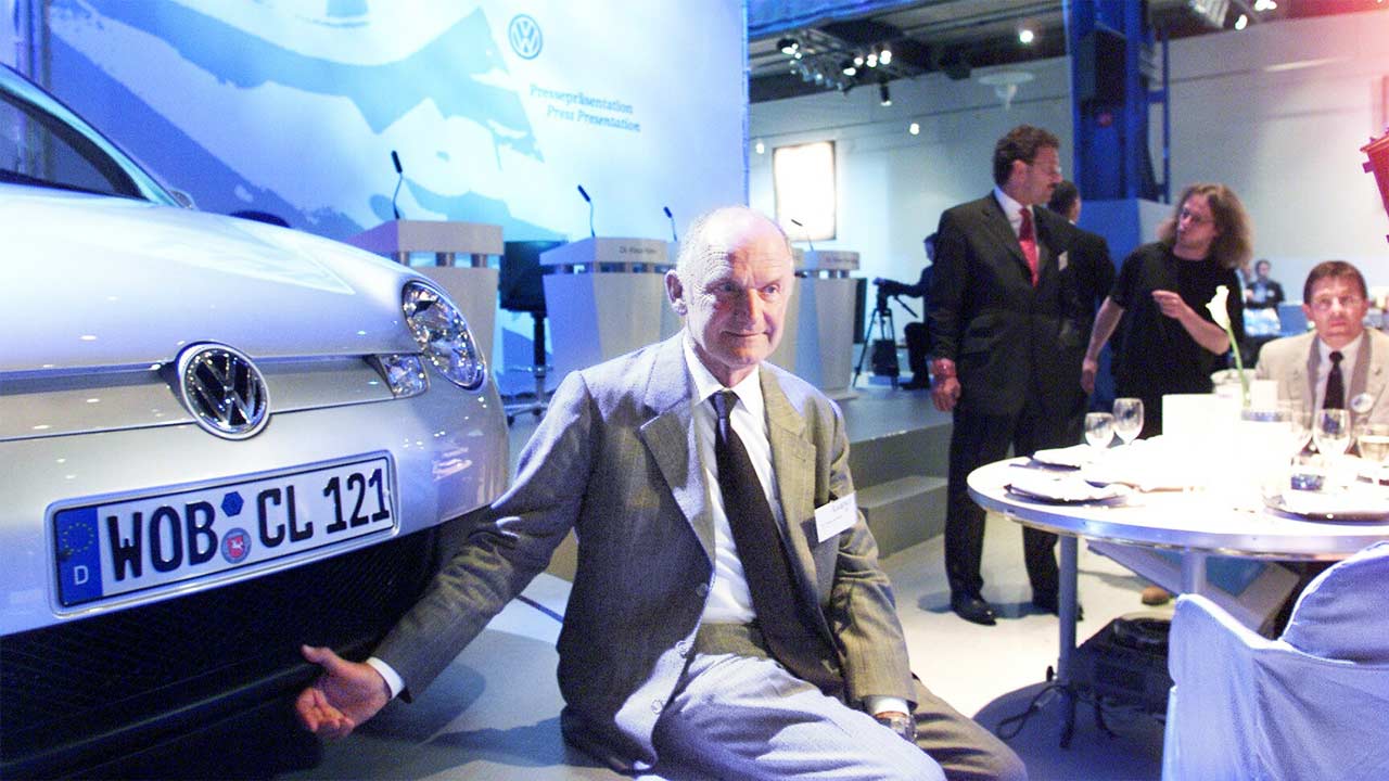 In 1999 Ferdinand Piëch presented the Lupo 3L TDI in Gothenburg, Sweden