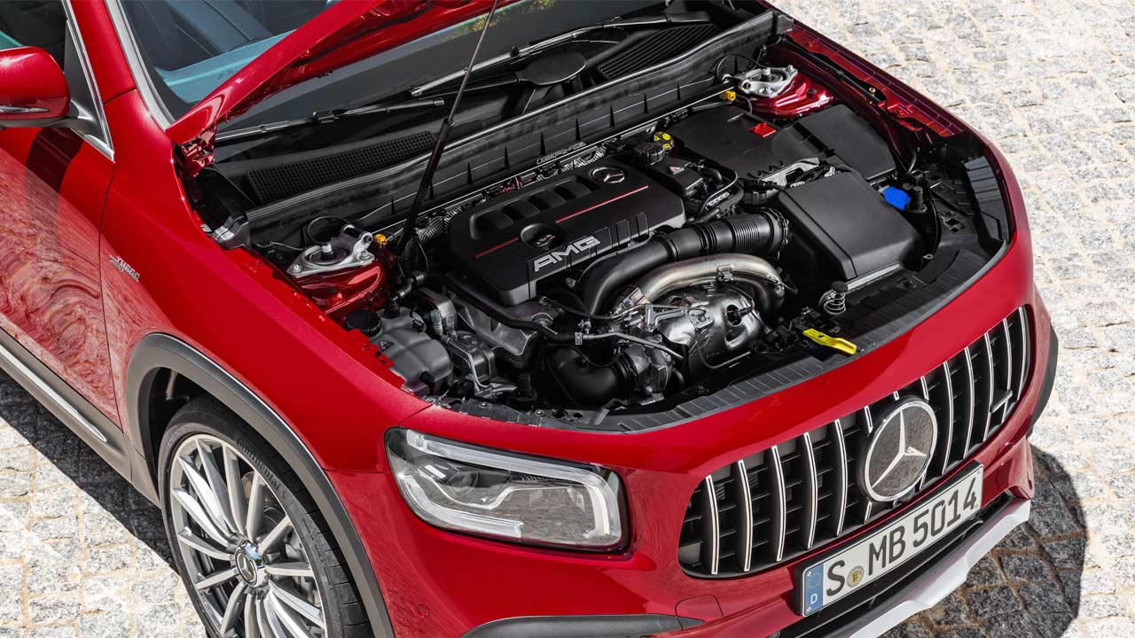 Mercedes-AMG GLB 35 4Matic_engine