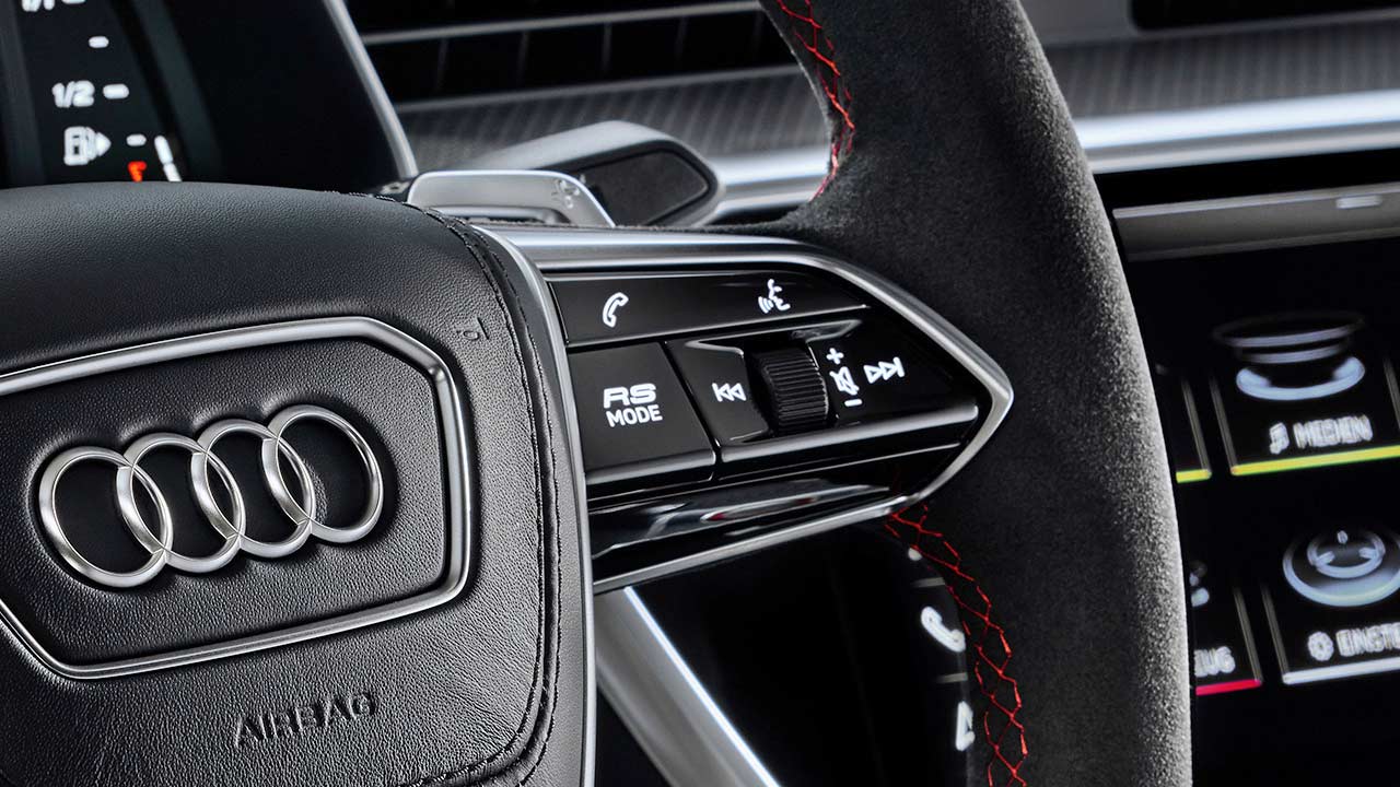 2020-Audi-RS-7-Sportback_interior_steering_wheel_RS_mode_button