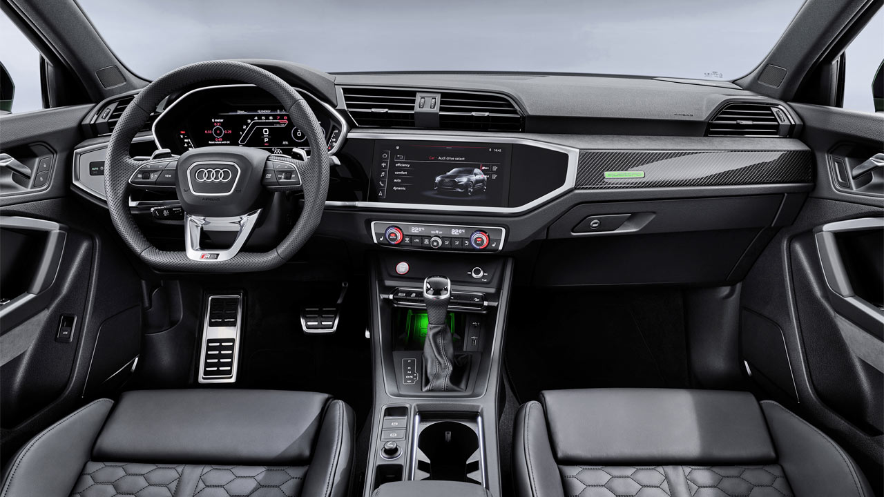 2020-Audi-RS-Q3-Sportback_interior
