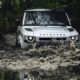2020-Land-Rover-Defender-110-off-road-wading_2