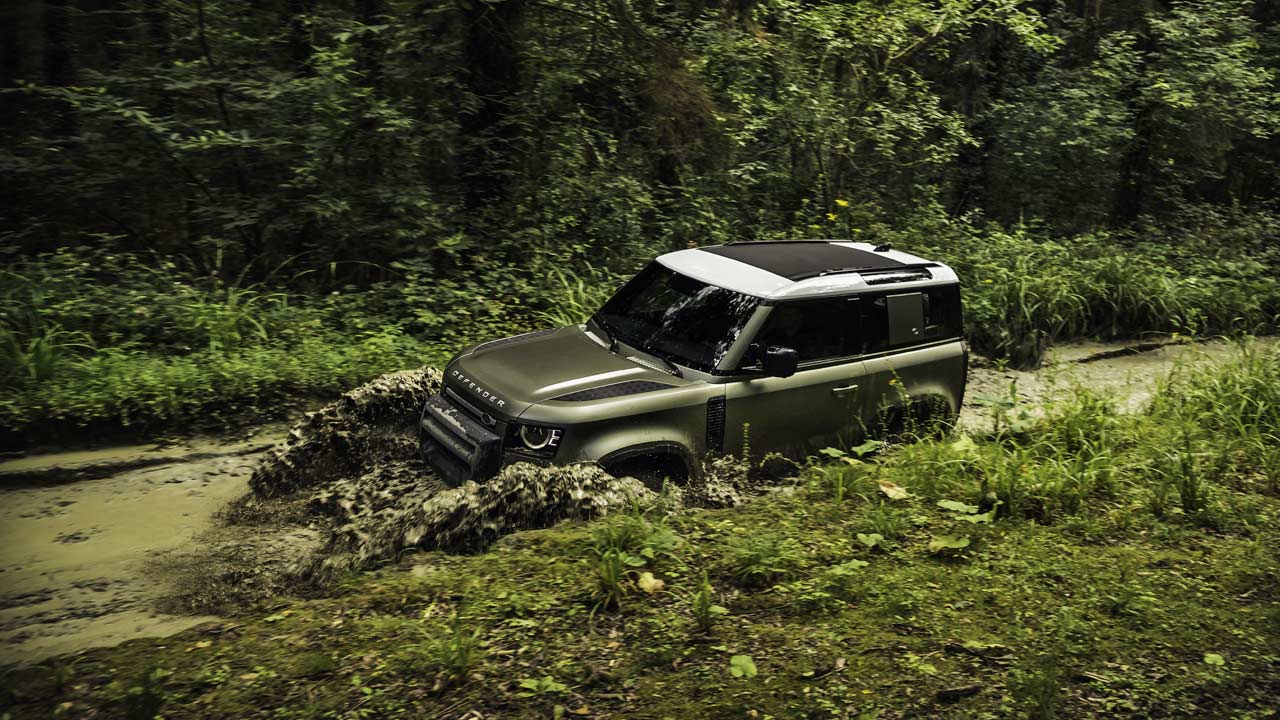 2020-Land-Rover-Defender-90-off-road-wading