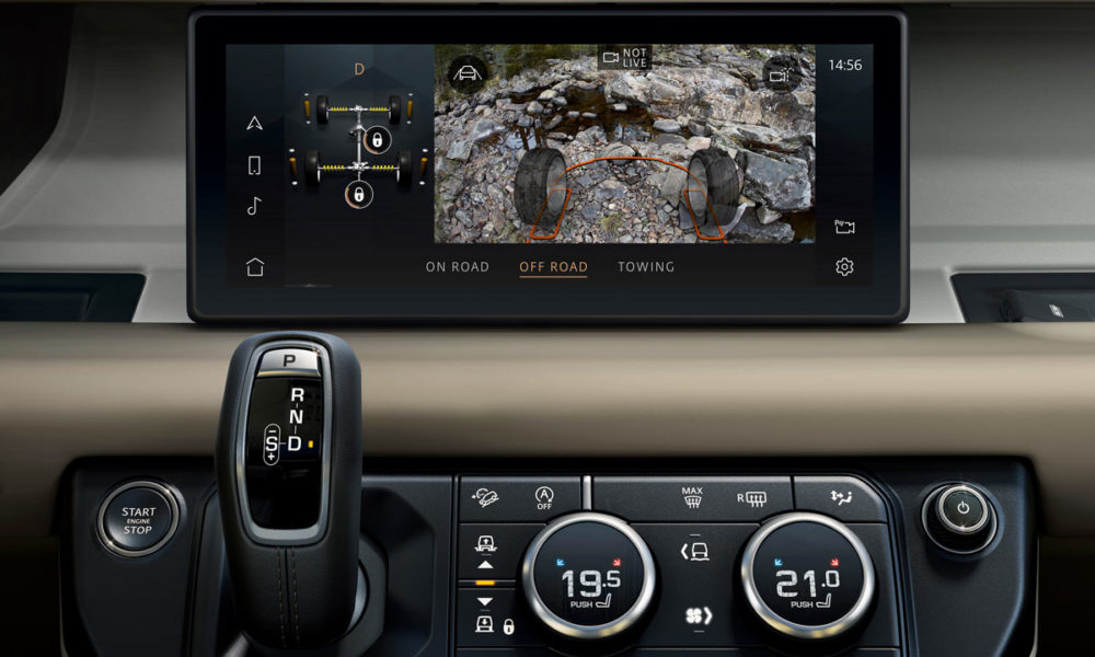 2020-Land-Rover-Defender_Interior_infotainment_system_gear_lever