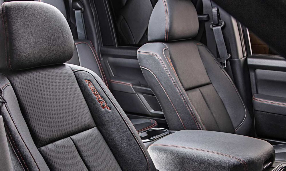 2020-Nissan-TITAN-PRO-4X_interior_seats
