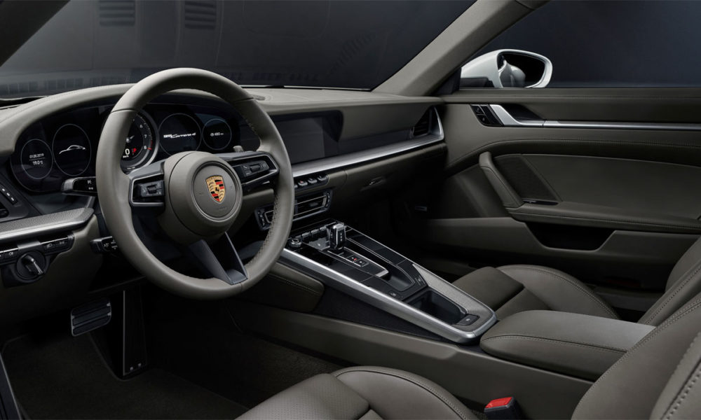 2020-Porsche-911-Carrera-4-Coupé_interior_2