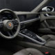 2020-Porsche-911-Carrera-4-Coupé_interior_2
