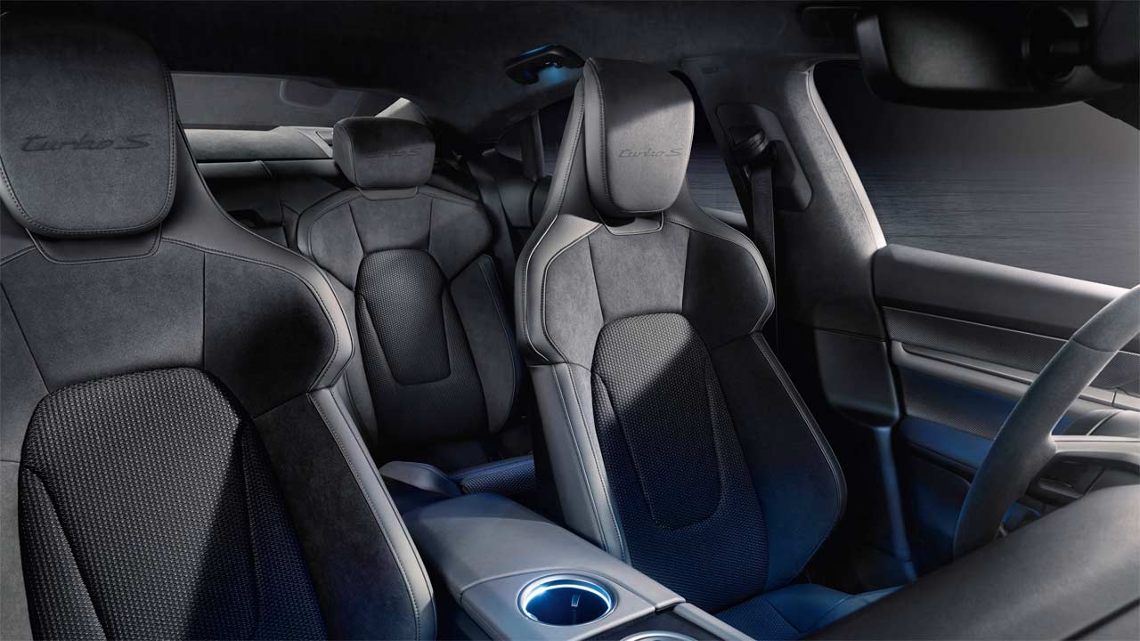 2020-Porsche-Taycan-Turbo-S_interior_seats