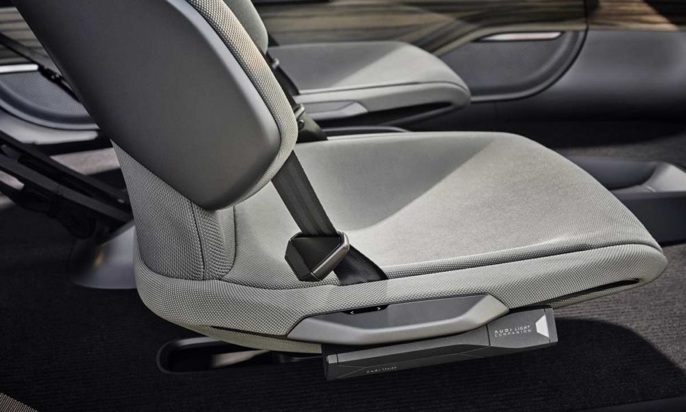 Audi-AI-TRAIL-quattro_interior_seats