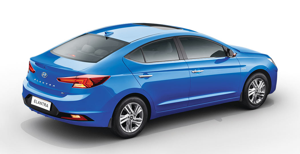 2019-Hyundai-Elantra-facelift_India_rear