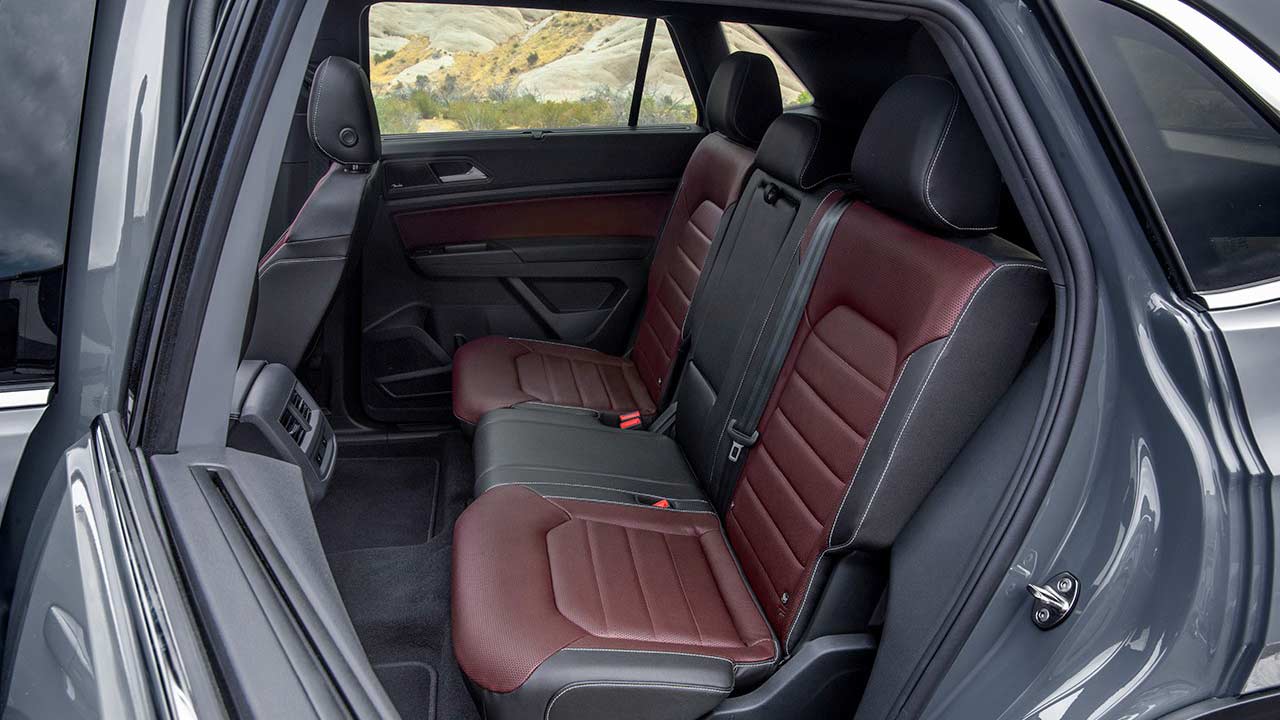 2020-Volkswagen-Atlas-Cross-Sport_Interior_rear_seats