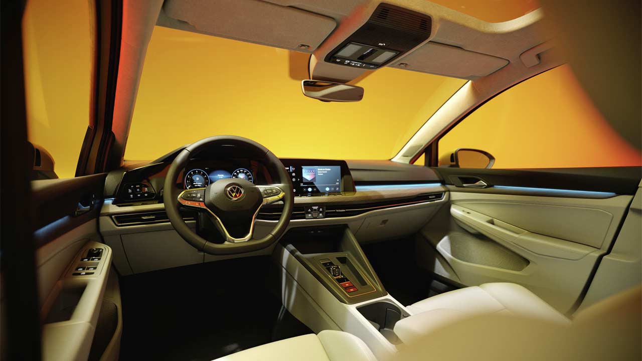 8th-generation-MK8-2020-Volkswagen-Golf_interior_live