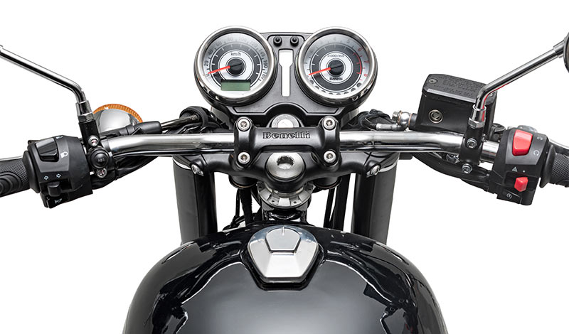 Benelli-Imperiale-400-instrument-cluster