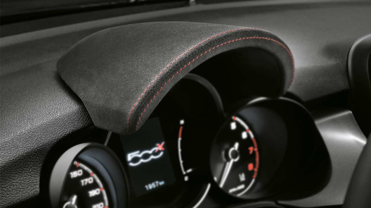 Fiat-500X-Sport_interior_2