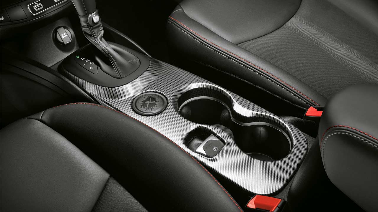Fiat-500X-Sport_interior_centre_console