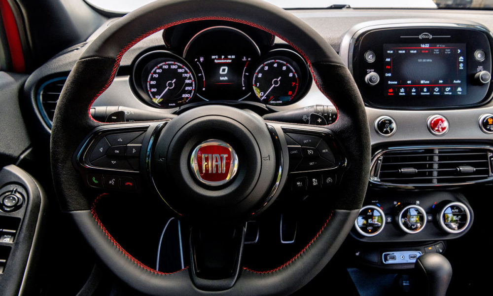 Fiat-500X-Sport_interior_steering_wheel_instrument_cluster