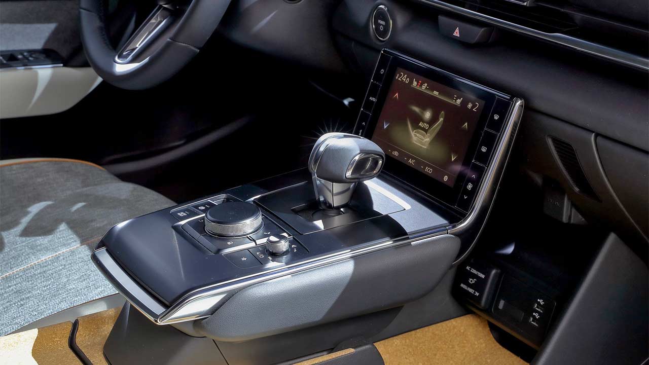 Mazda-MX-30-electric-SUV_interior_centre_console_infotainment_system