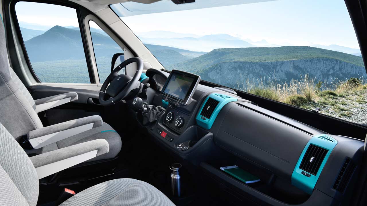 Peugeot 4x4 Boxer Concept_interior