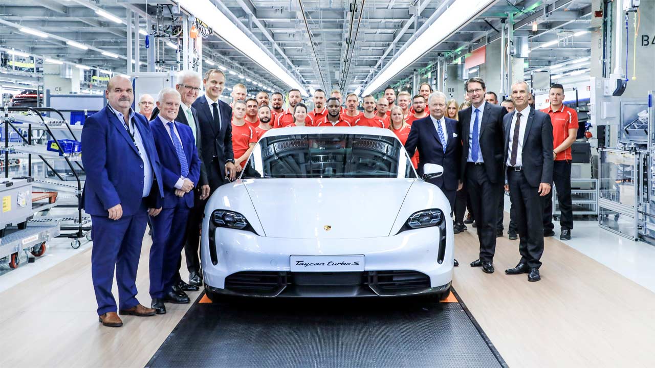 Porsche-Taycan-factory-opening-Stuttgart-Zuffenhausen_2