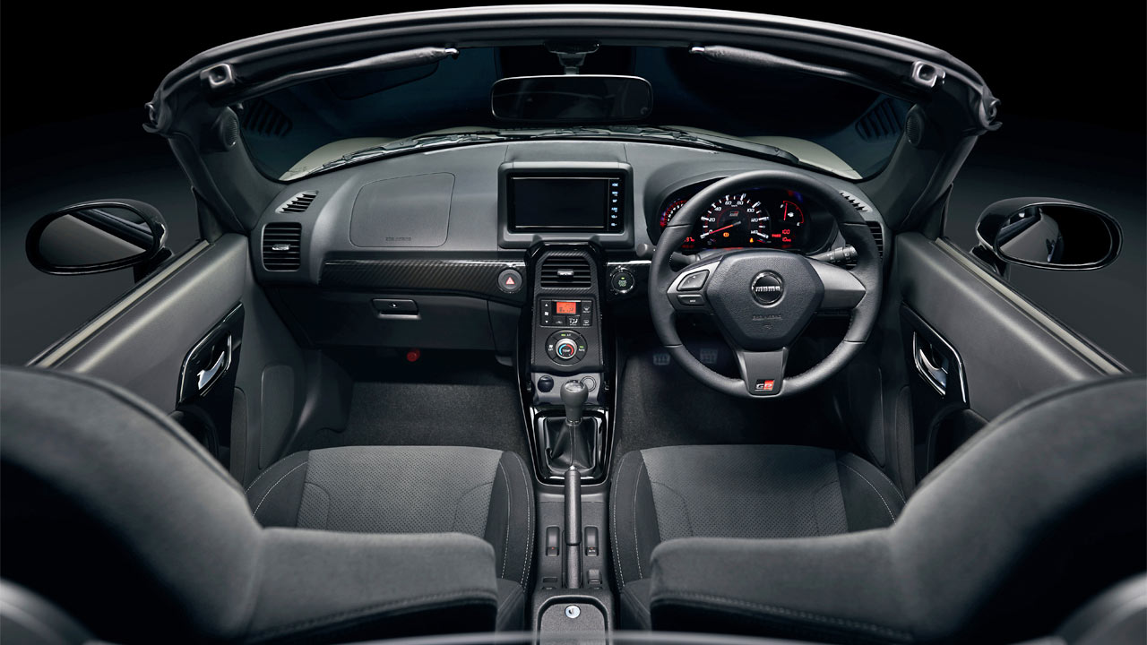 Toyota-Copen-GR-SPORT_Interior