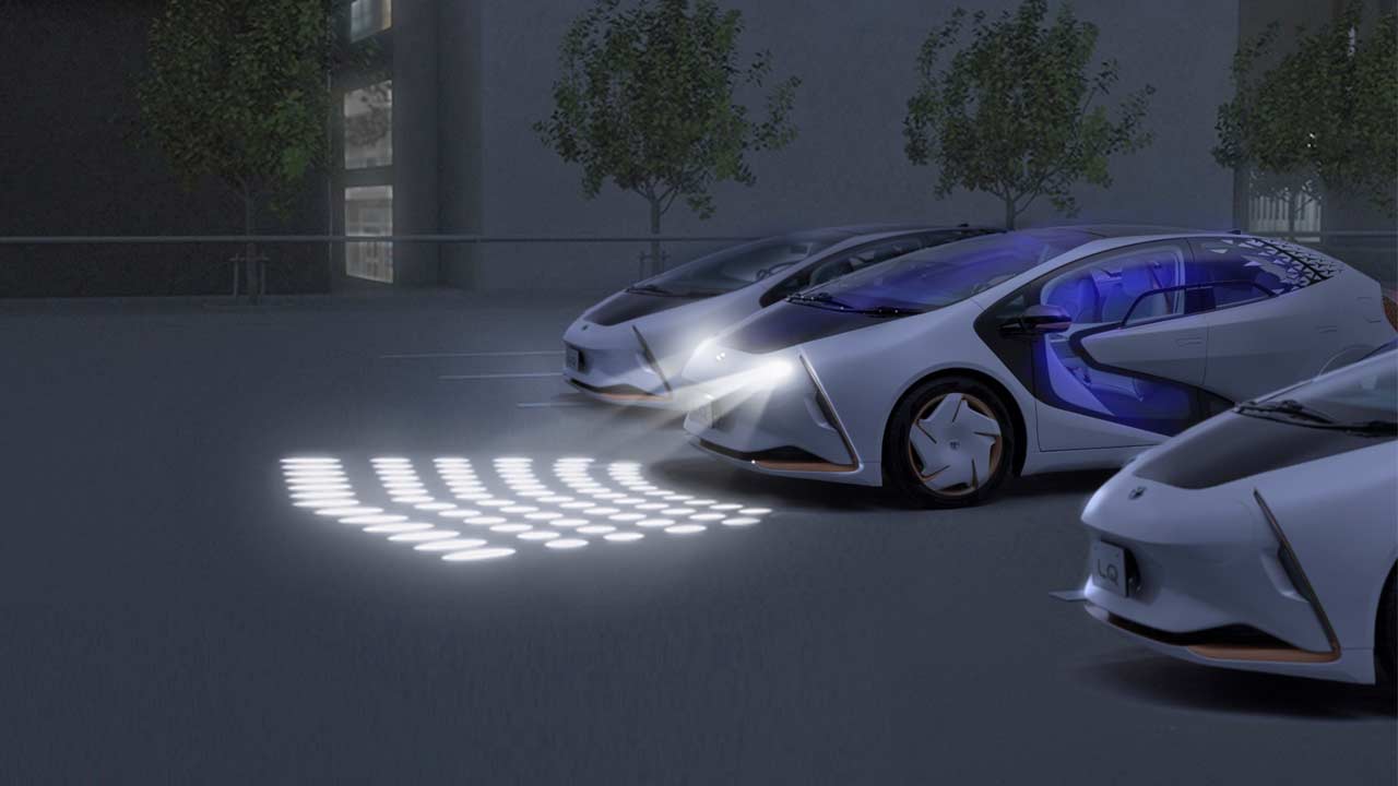 Toyota-LQ-Concept_night_headlamps