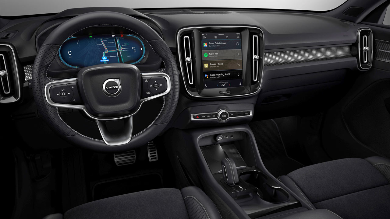 Volvo-XC40-Recharge-electric-SUV_interior