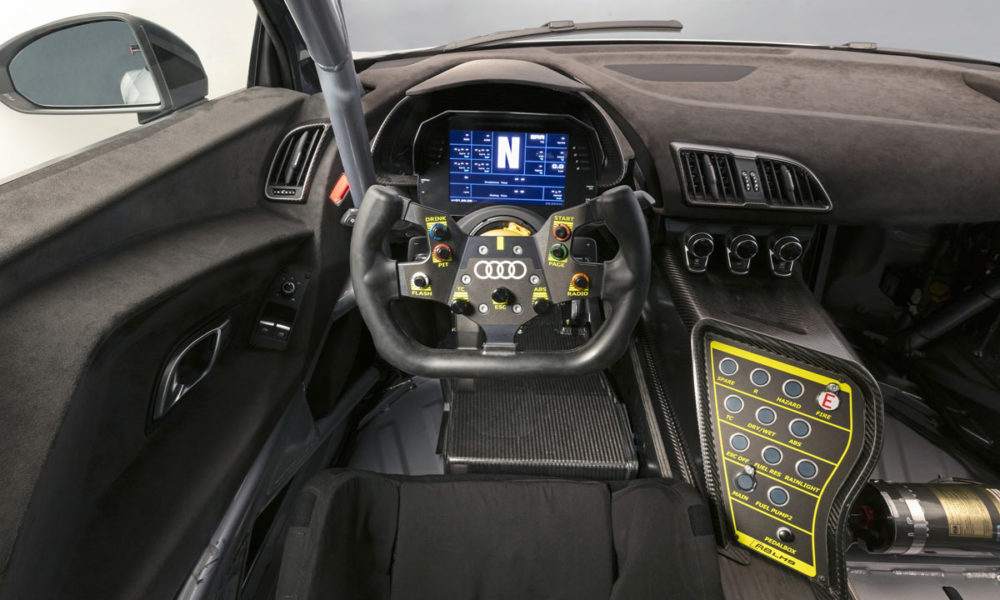 2020-Audi-R8-LMS-GT4_interior_2