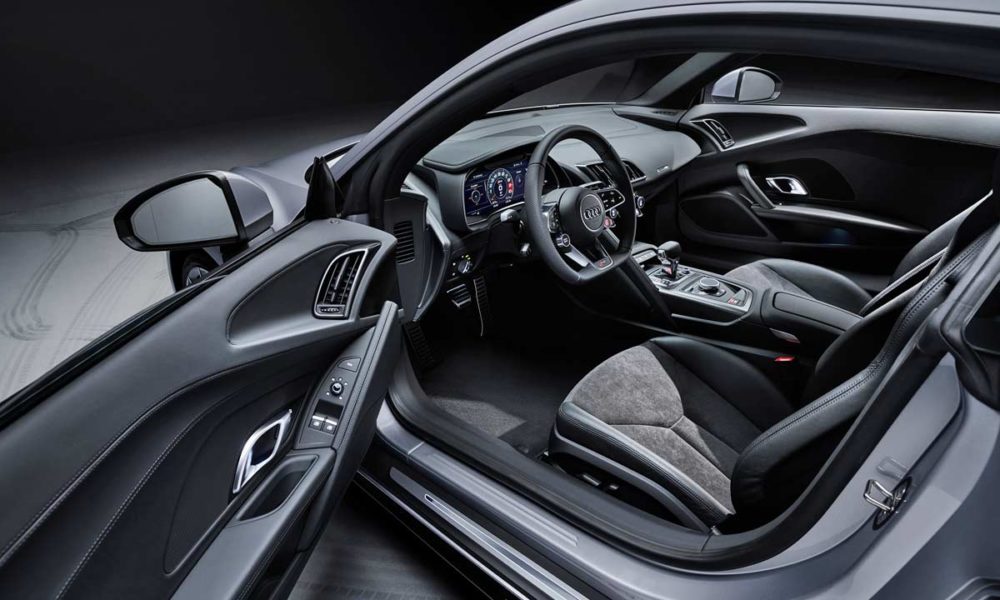 2020-Audi-R8-V10-RWD-Coupe_interior