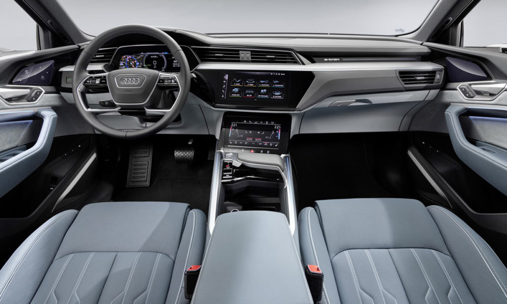 2020-Audi-e-tron-quattro-Sportback_interior_2