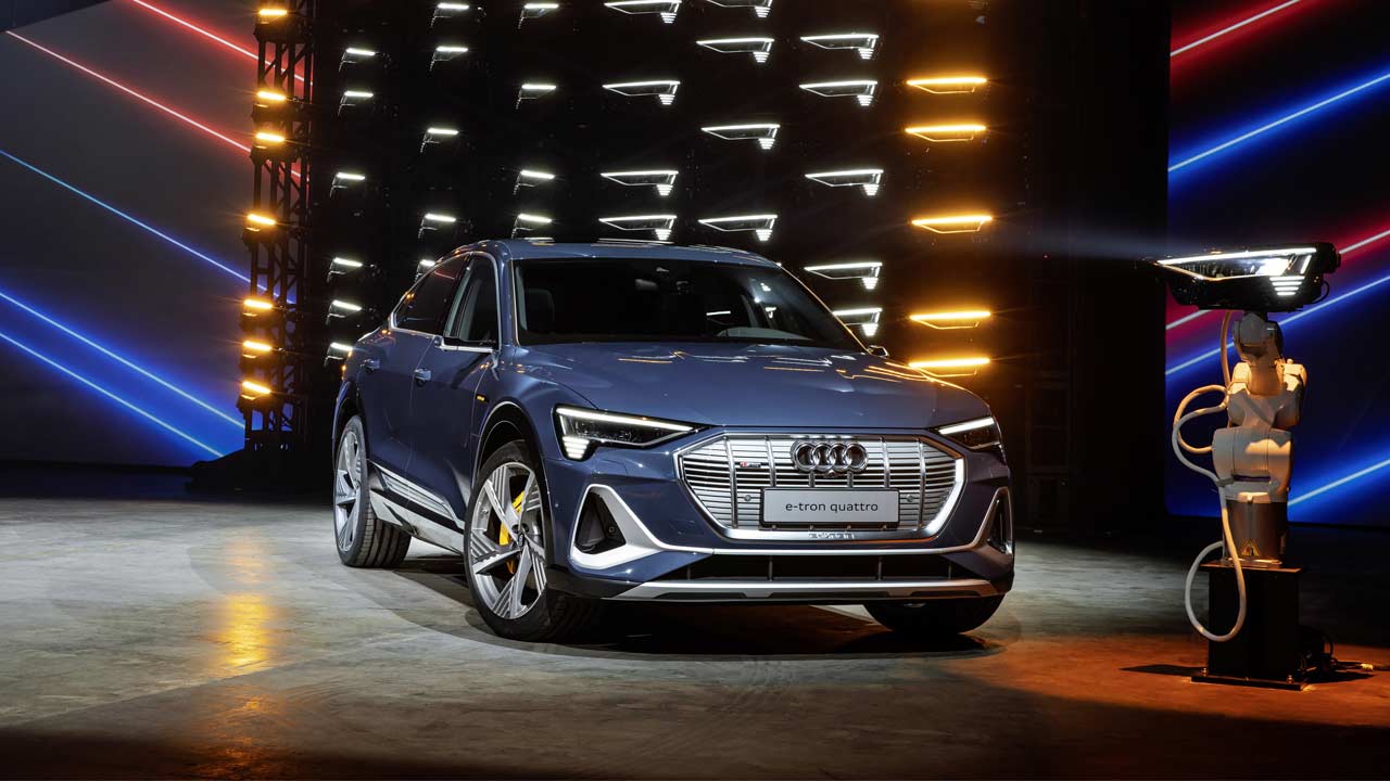 2020-Audi-e-tron-quattro-Sportback_live