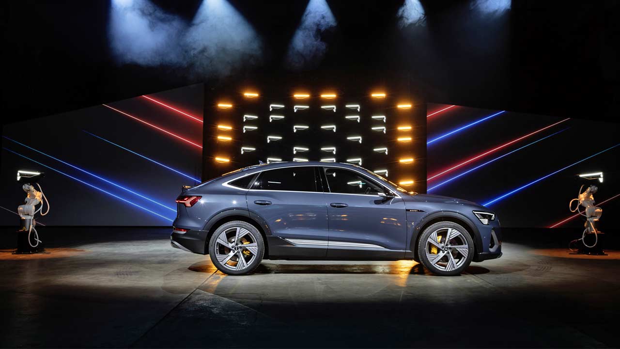 2020-Audi-e-tron-quattro-Sportback_live_3