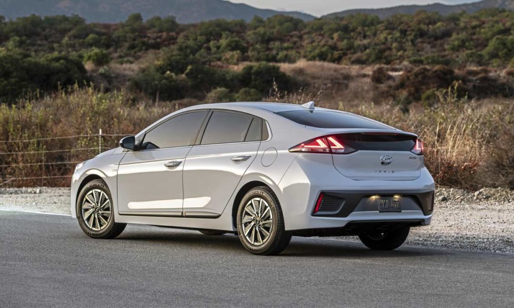 2020-Hyundai-Ioniq-Electric_3