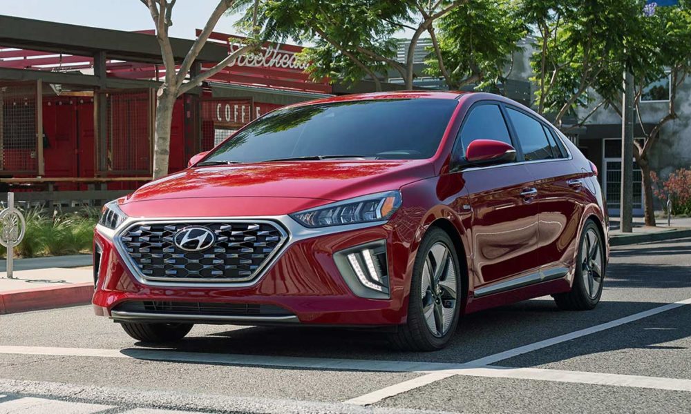 2020-Hyundai-Ioniq-Hybrid_2