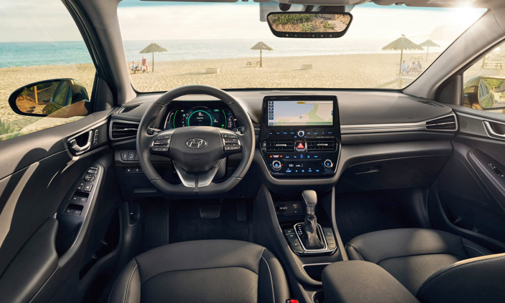 2020-Hyundai-Ioniq-Plug-In-Hybrid_interior