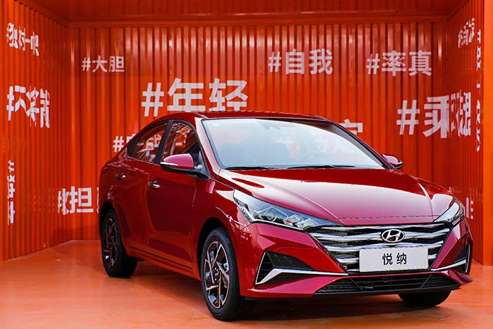 2020-Hyundai-Verna-facelift_China_live_3