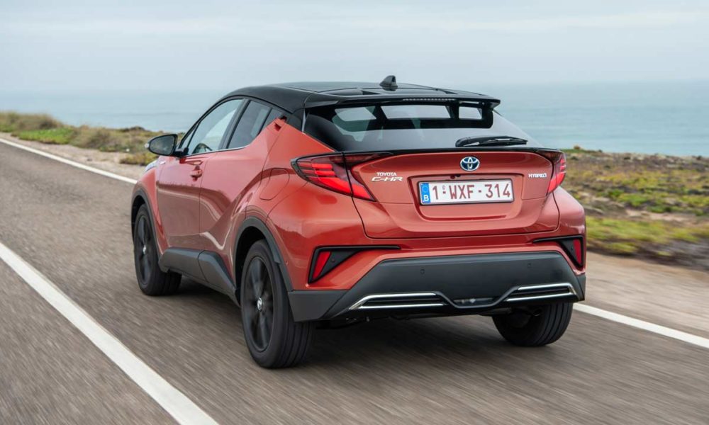 2020-Toyota-CH-R_6