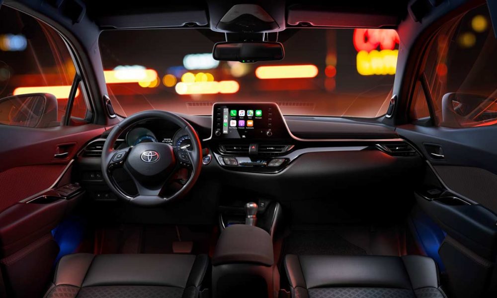 2020-Toyota-CH-R_interior