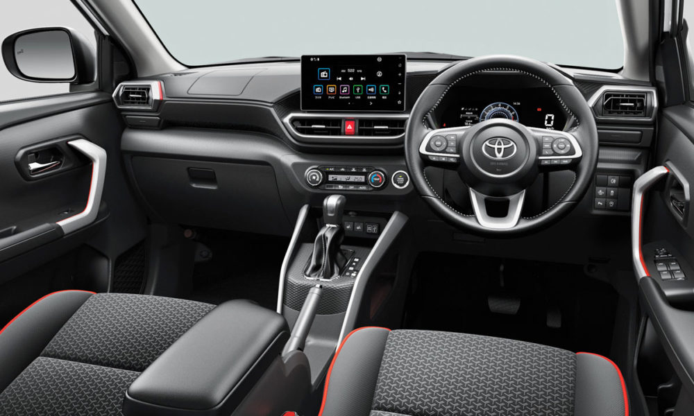2020-Toyota-Raize-Japan_interior