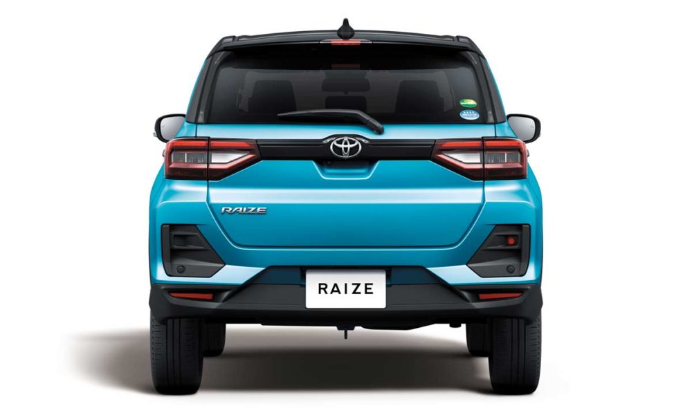2020-Toyota-Raize-Japan_rear