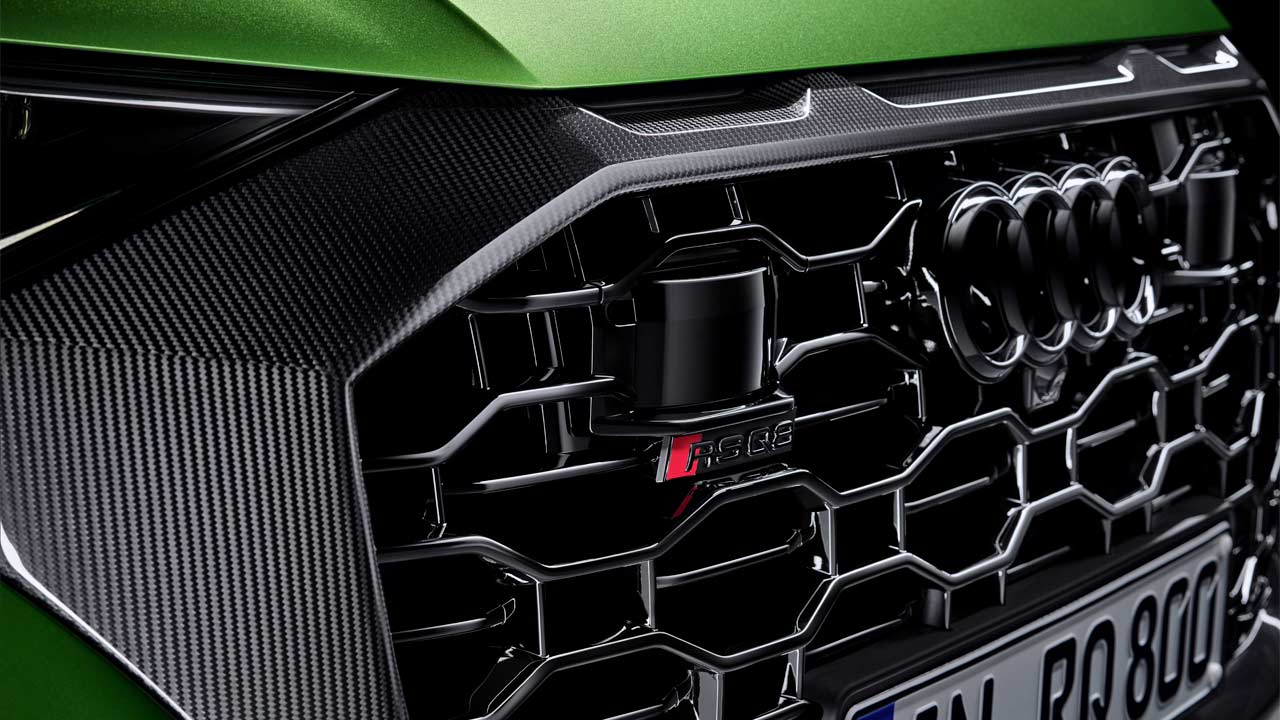 Audi-RS-Q8_front_grille