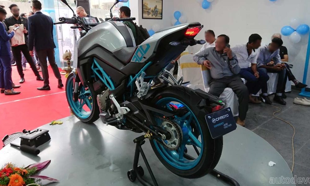 CFMoto-Bengaluru-Showroom_motorcycles_NK-300_2