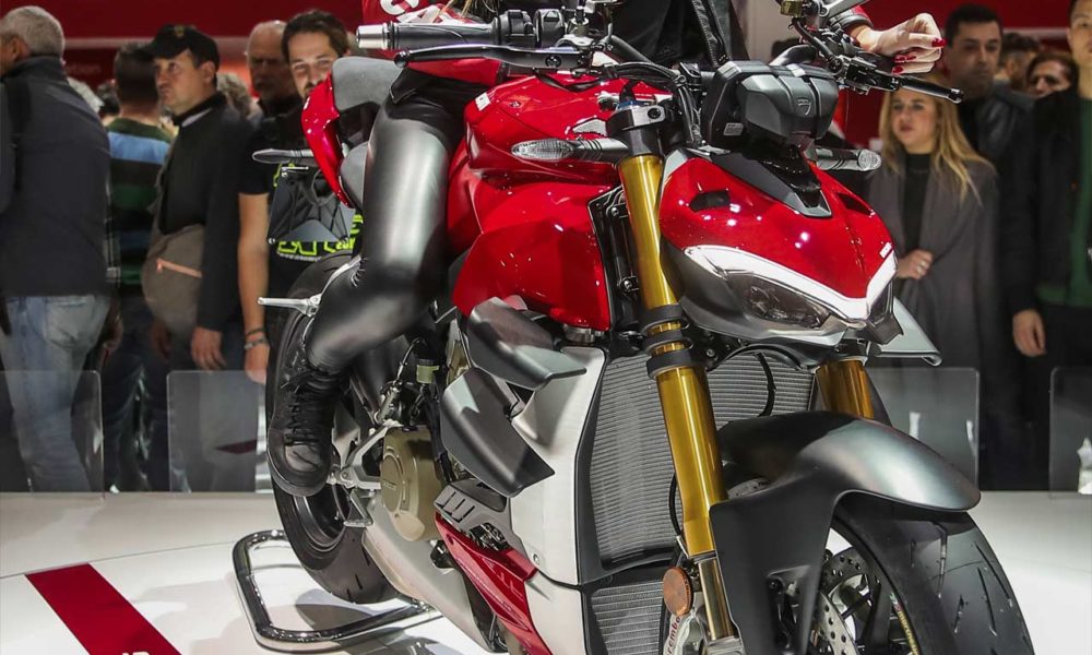 Ducati-Streetfighter-V4-elected-the-‘Most-Beautiful-Bike’-at-EICMA-2019_2