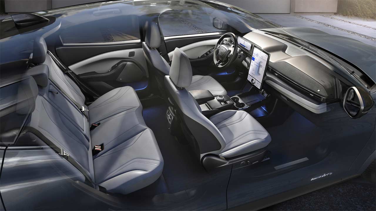 Ford-Mustang-Mach-E_interior_seats_2
